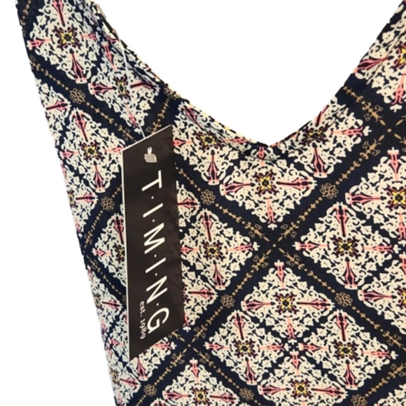 NWT Womens Timing flowy tank size Small. - Picture 6 of 15